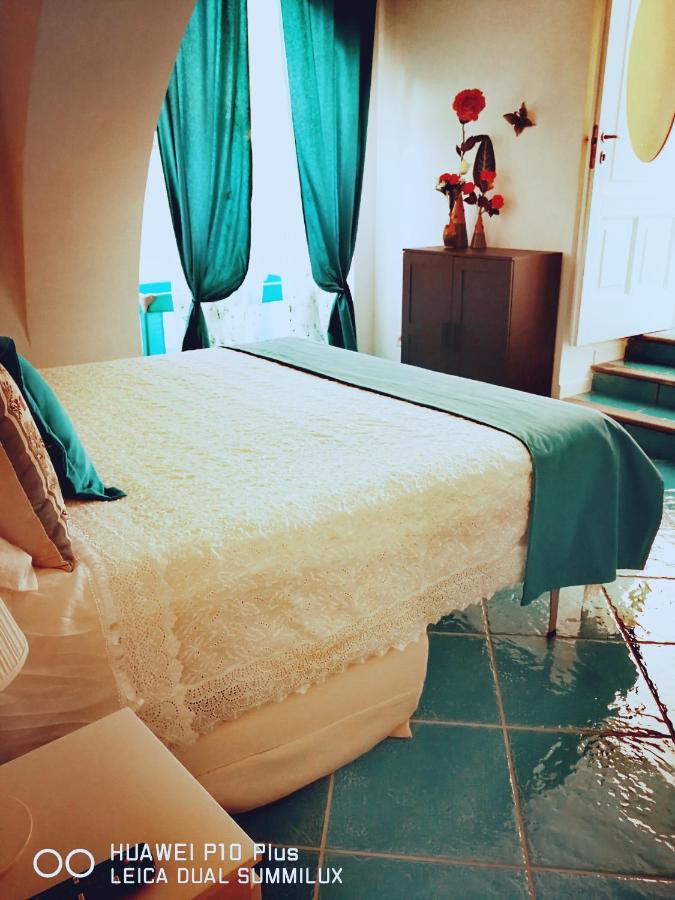Small Wonder Tiny Town House Apartamento